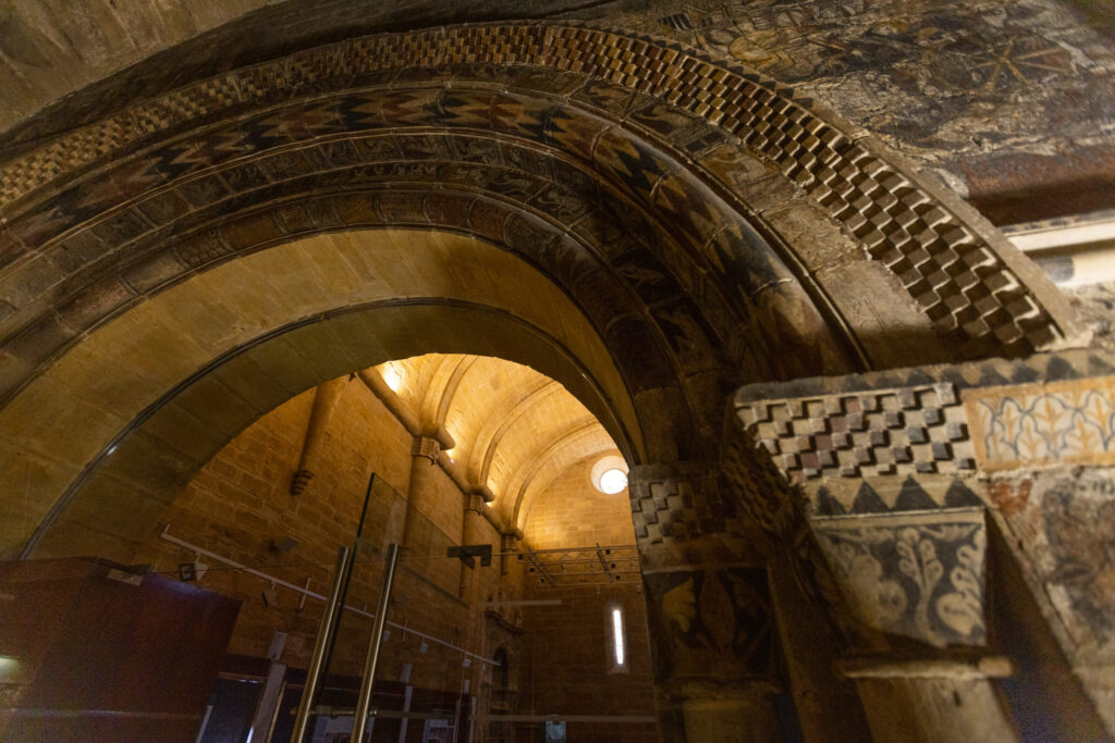 Detalles del atrio de la Iglesia de Santa María Magdalena