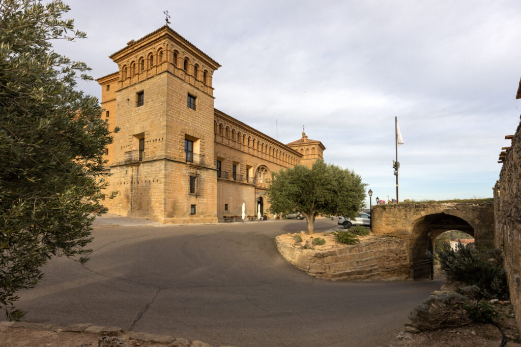 Panorámica del conjunto monumental del Parador de Alcañiz