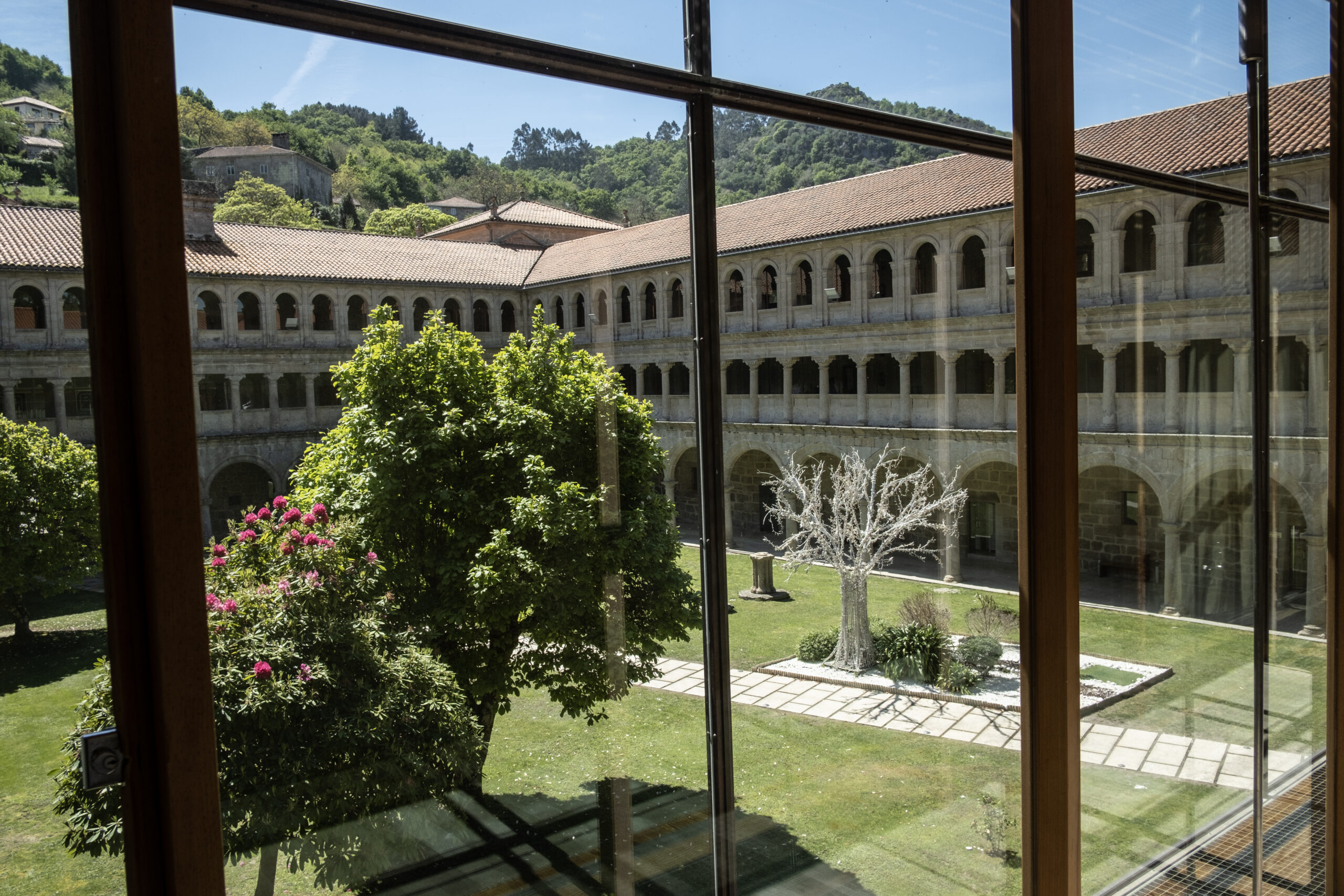 Imagen del Claustro dos Cabaleiros de Santo Estevo