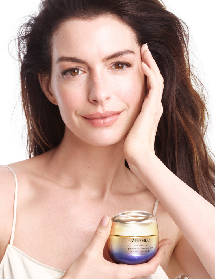 Anne Hathaway Vital Perfection